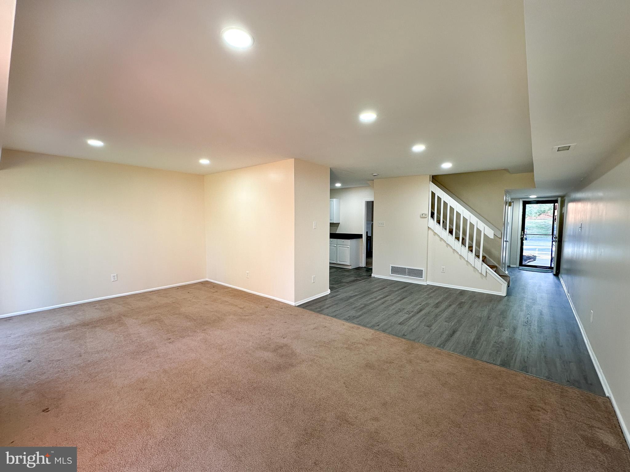 ASPENWOOD - Residential