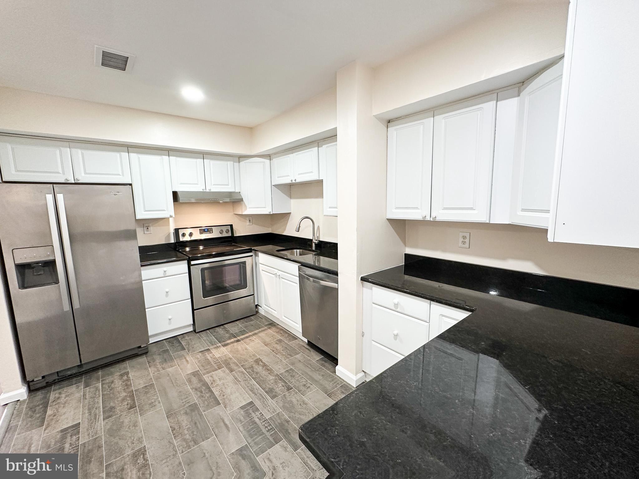 ASPENWOOD - Residential