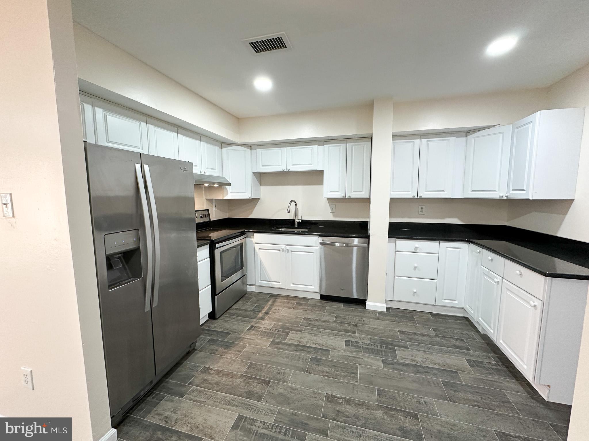 ASPENWOOD - Residential