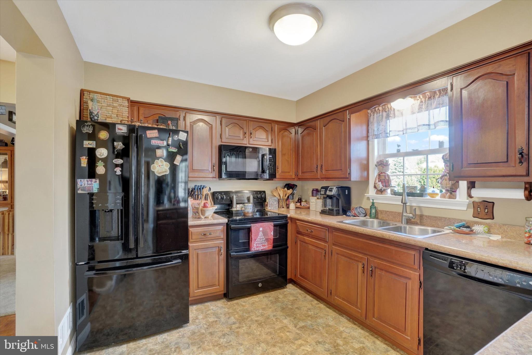 HOFFMAN HEIGHTS - Residential