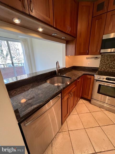 301 S REYNOLDS STREET 205