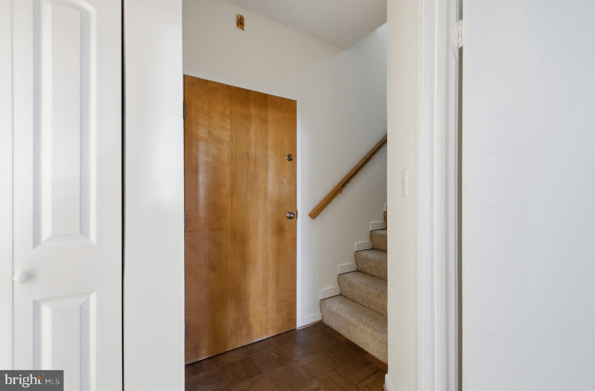 301 S REYNOLDS STREET 205