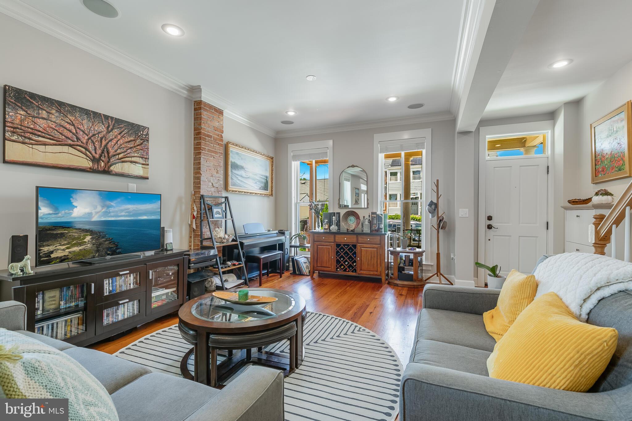 ARLINGTON VIEW - Residential