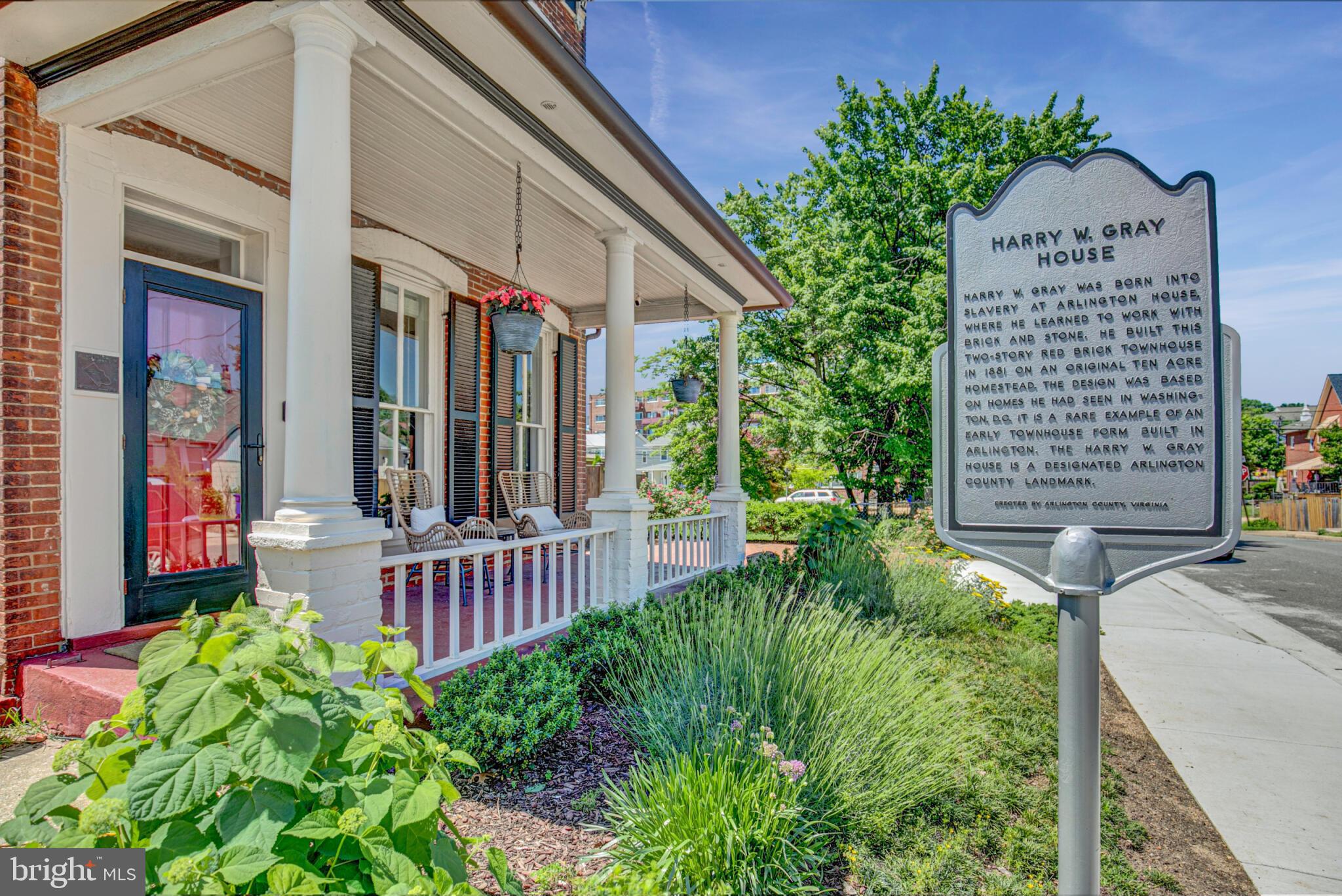 ARLINGTON VIEW - Residential