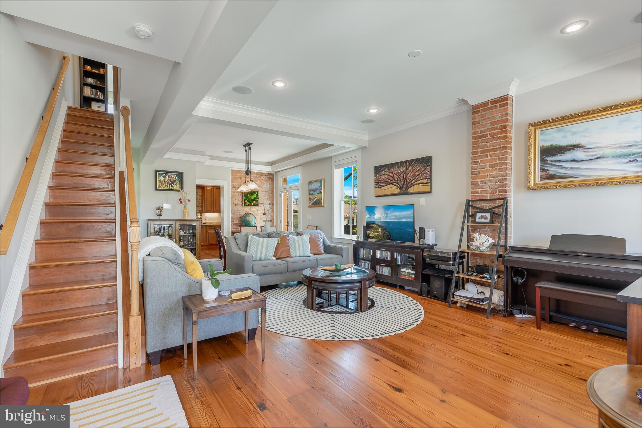 ARLINGTON VIEW - Residential