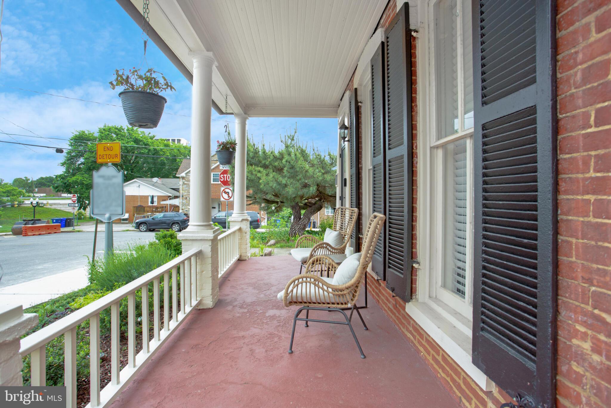 ARLINGTON VIEW - Residential