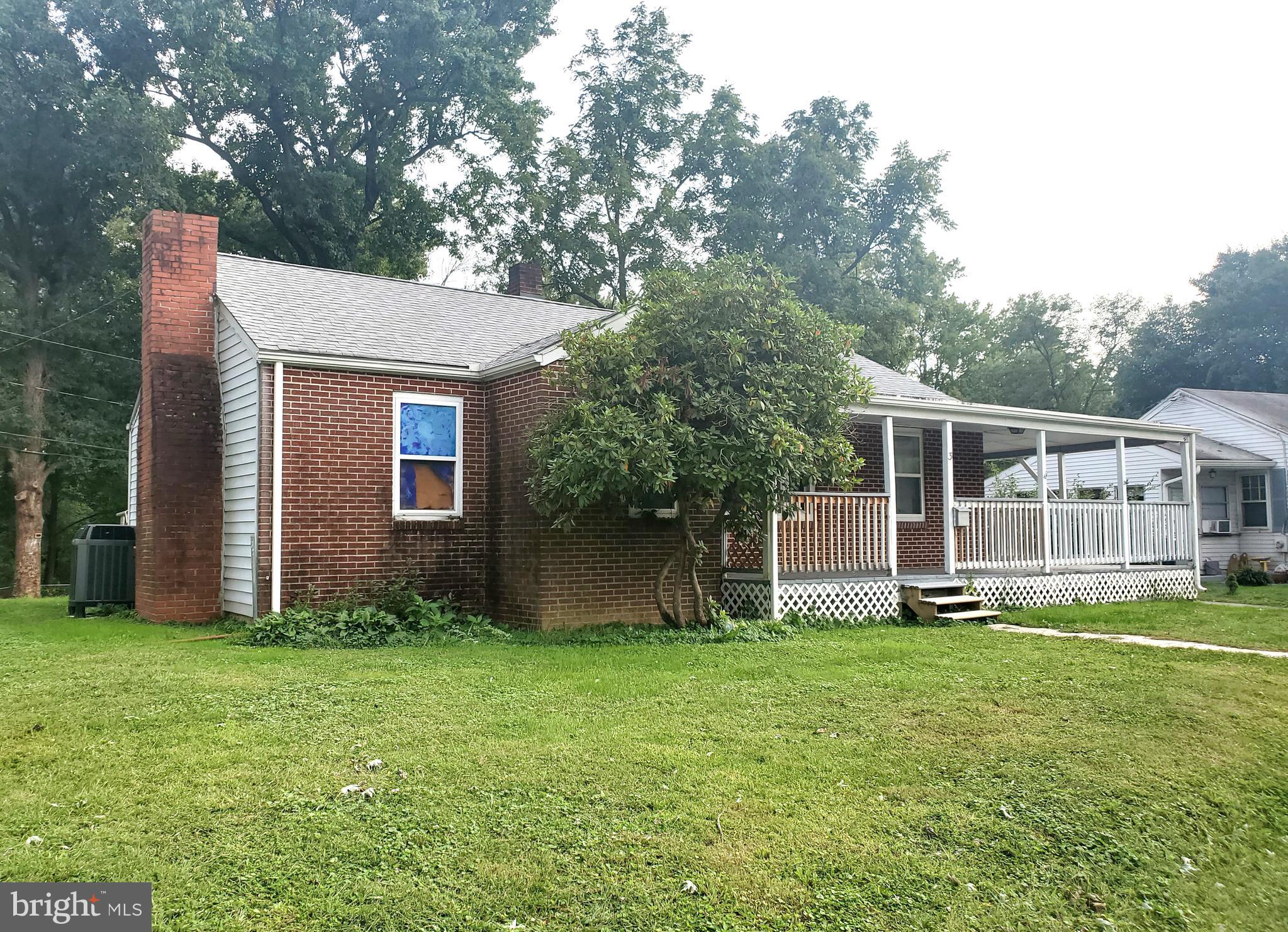 HOLLY HALL - Residential