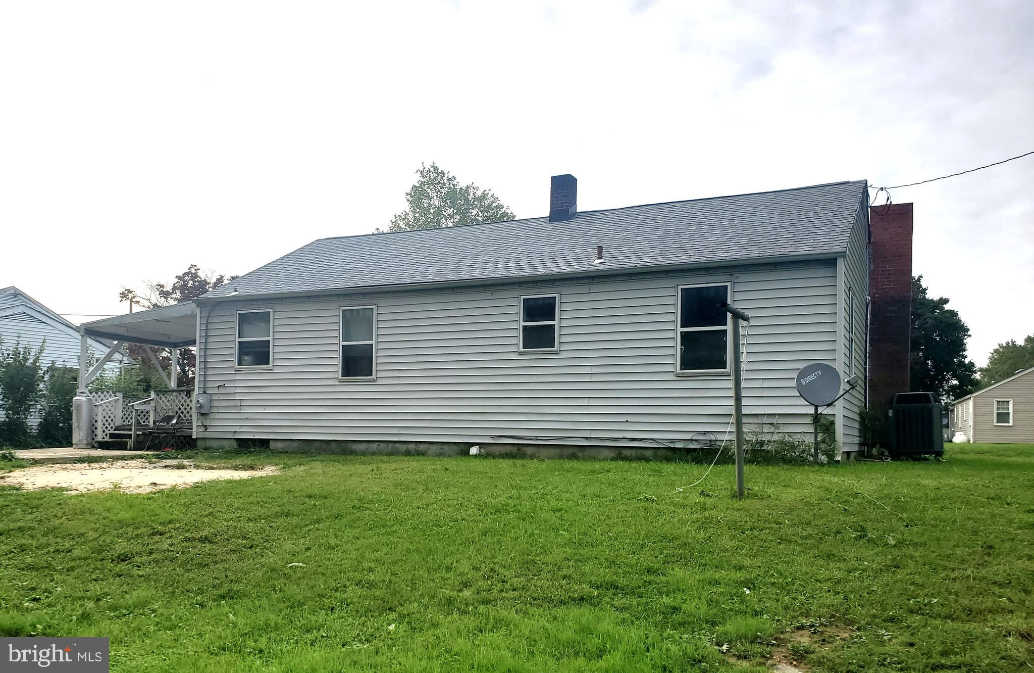 HOLLY HALL - Residential