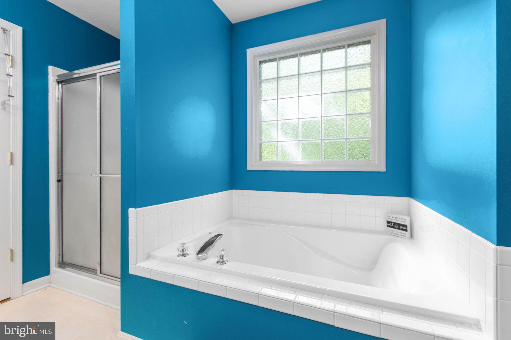 PRESIDENTIAL LAKES - Residential