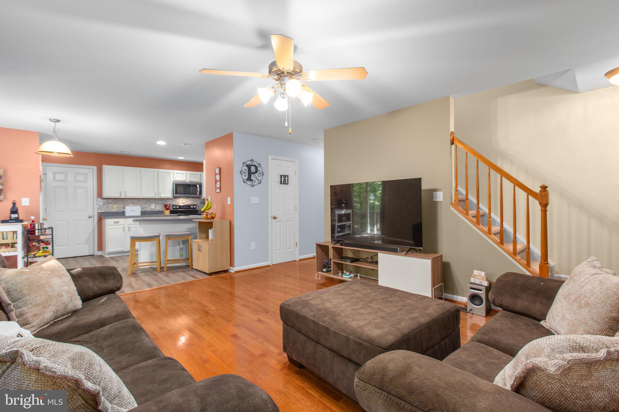 PRESIDENTIAL LAKES - Residential