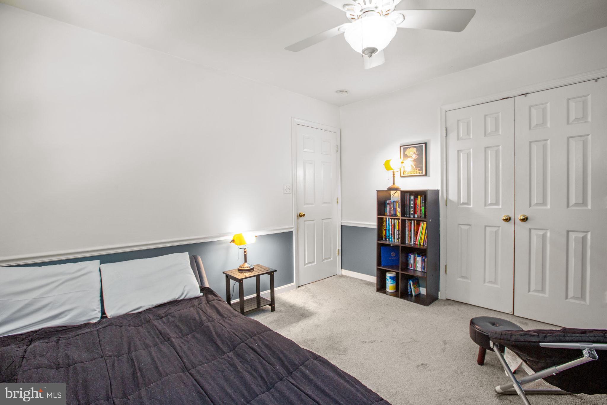 PRESIDENTIAL LAKES - Residential