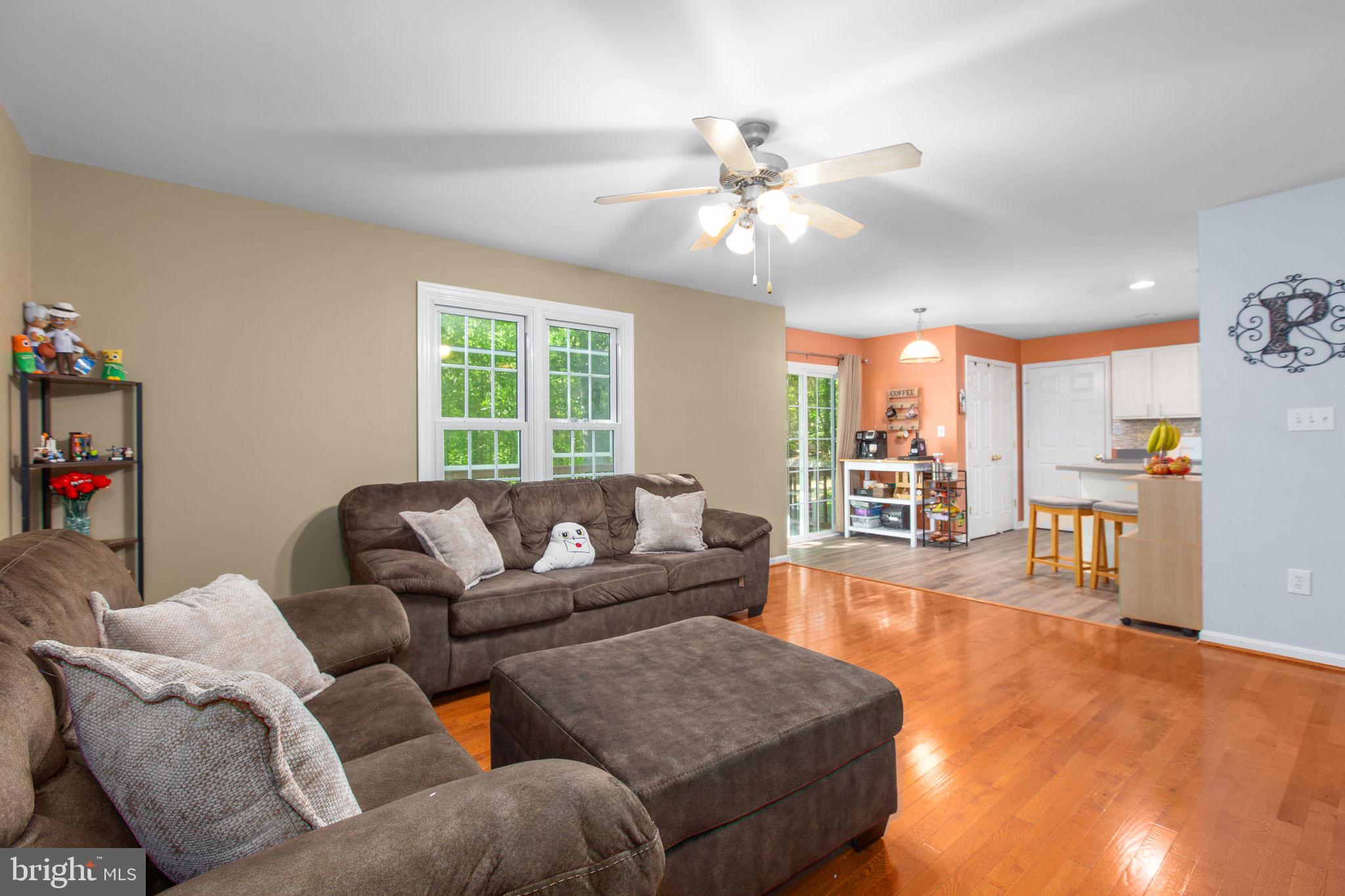 PRESIDENTIAL LAKES - Residential