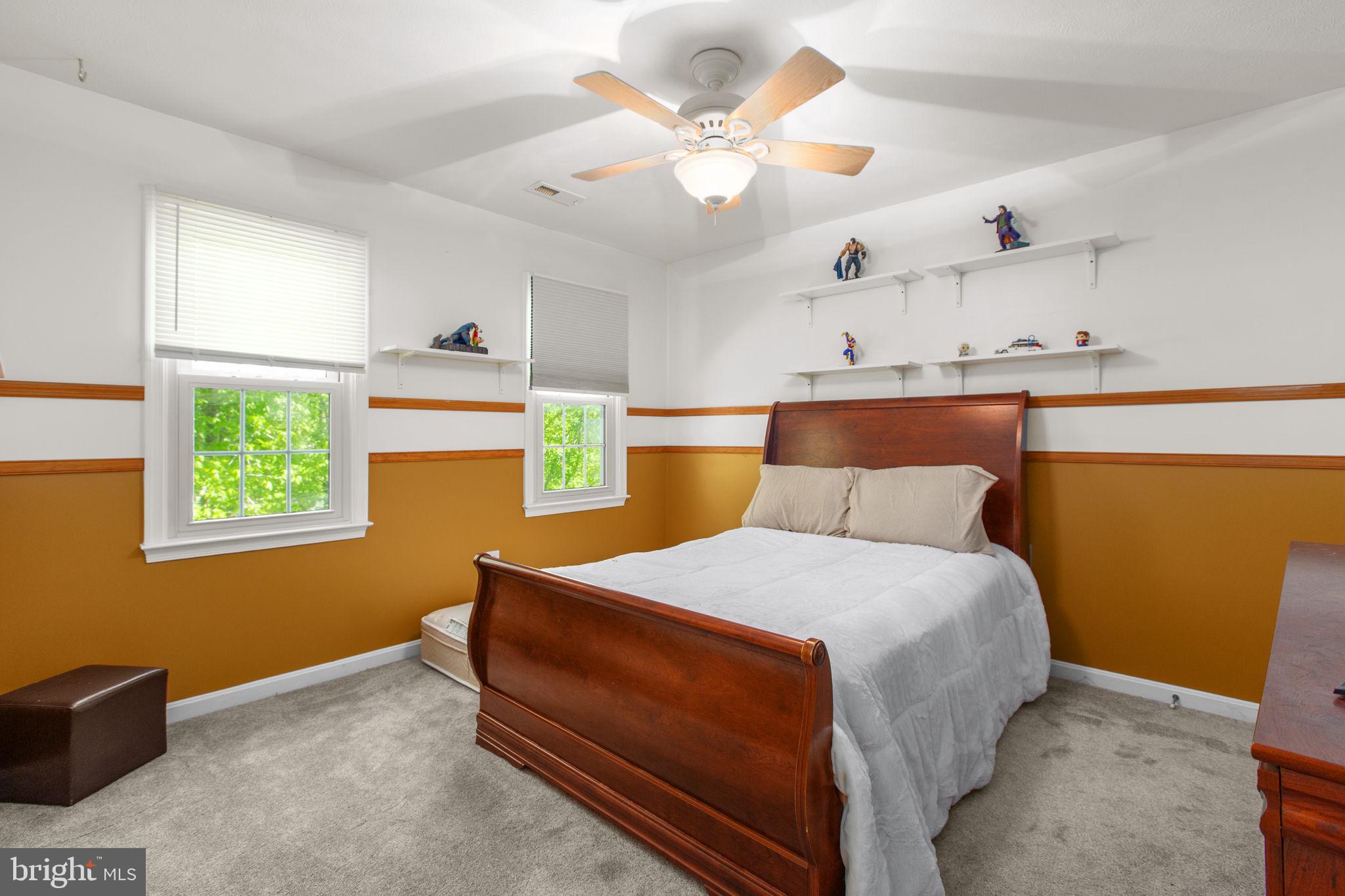 PRESIDENTIAL LAKES - Residential