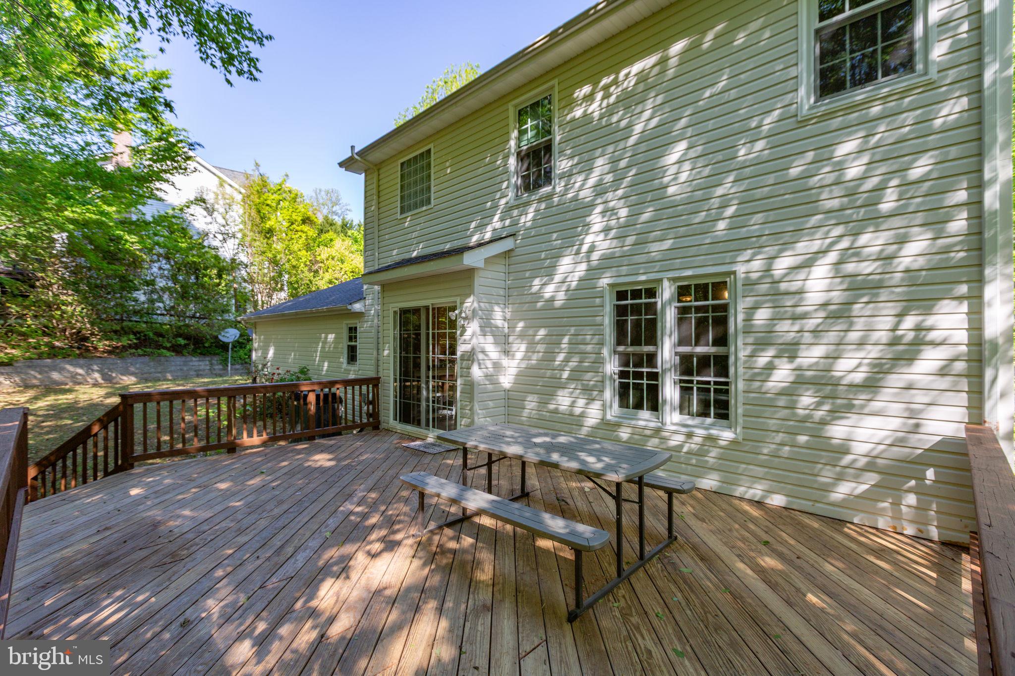 PRESIDENTIAL LAKES - Residential