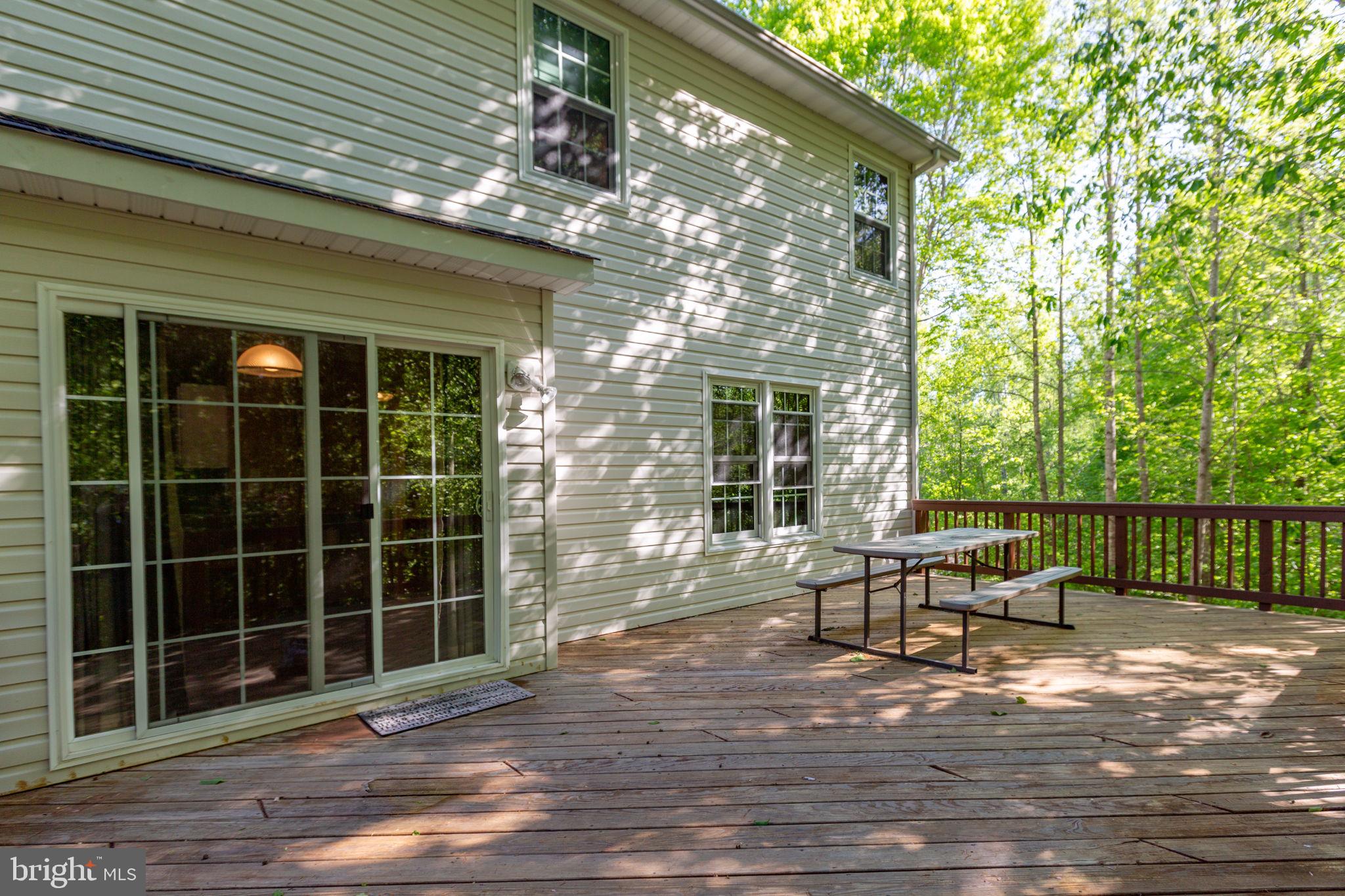 PRESIDENTIAL LAKES - Residential