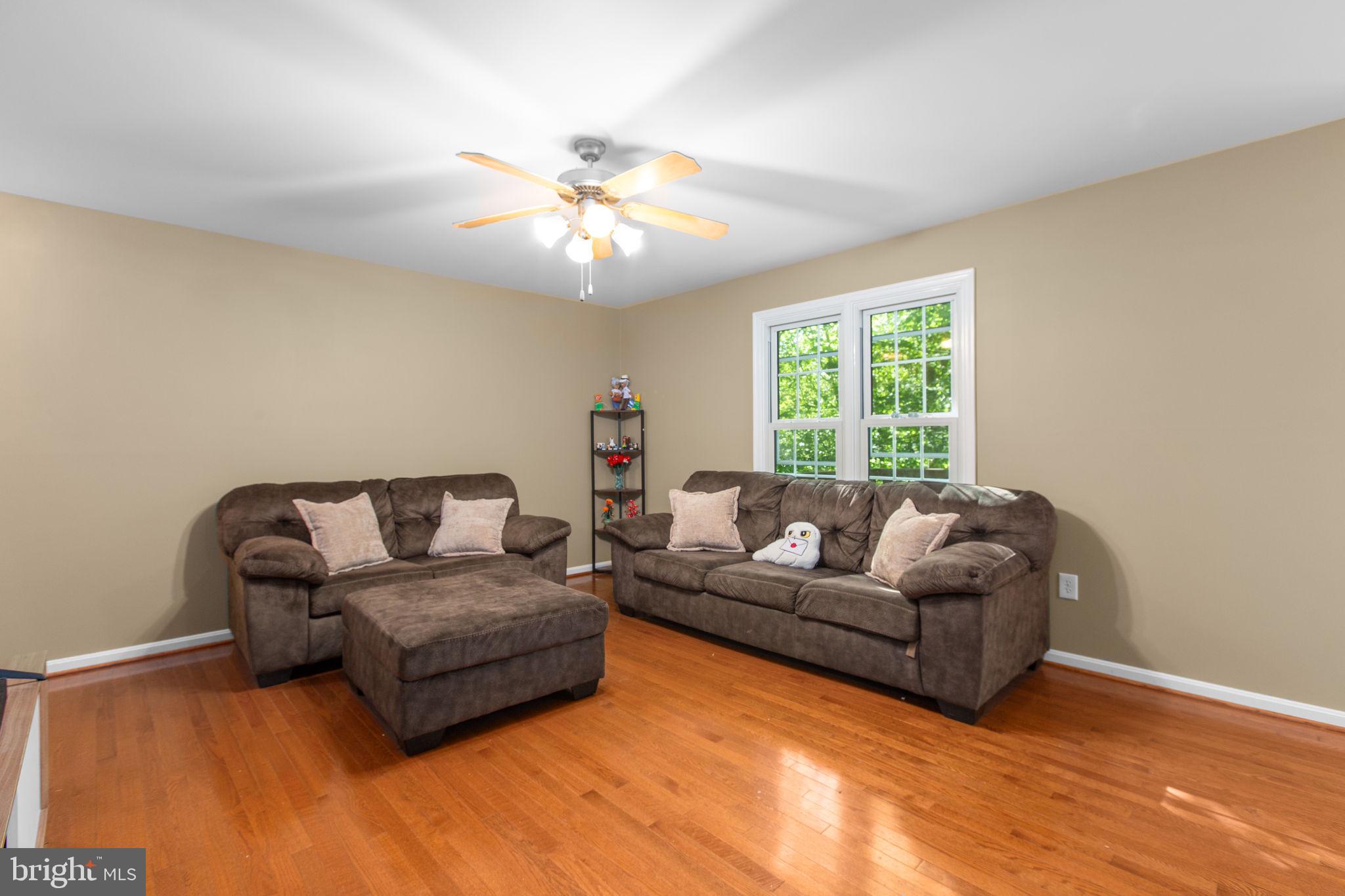 PRESIDENTIAL LAKES - Residential