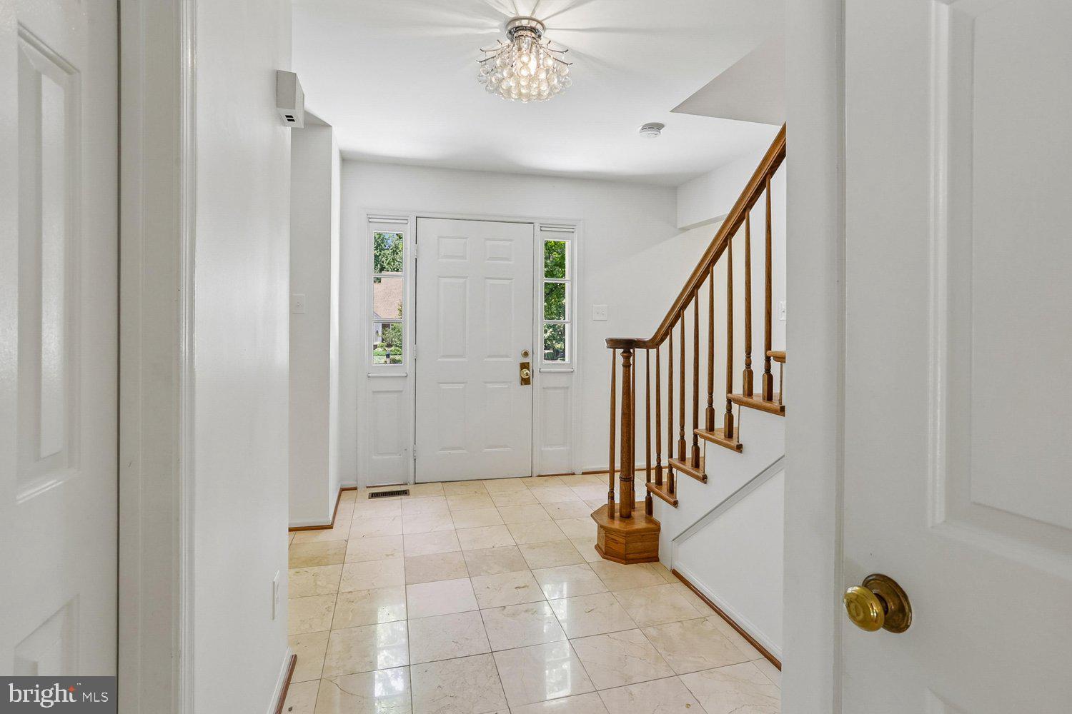 903 RIDGE DRIVE