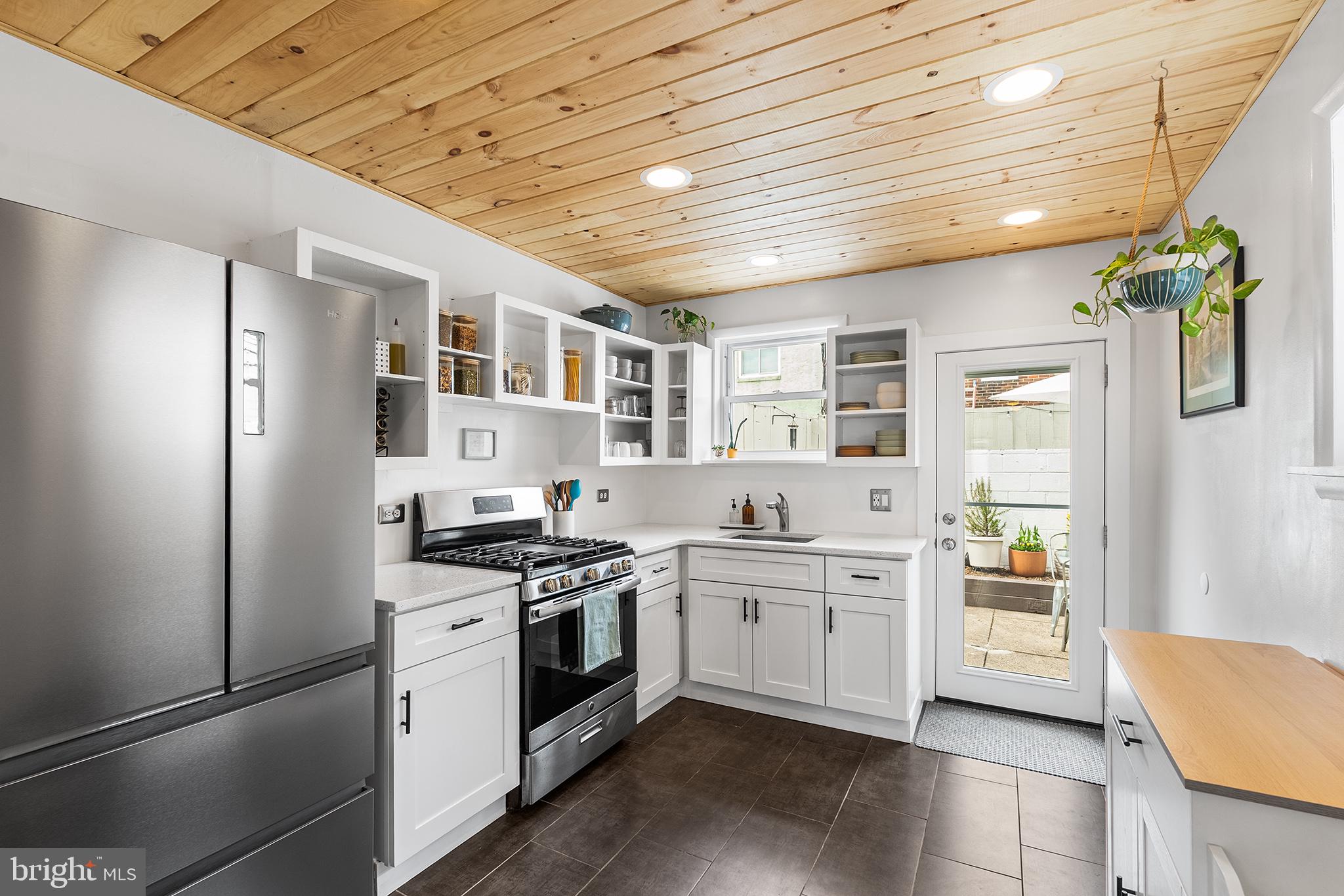 PORT RICHMOND - Residential