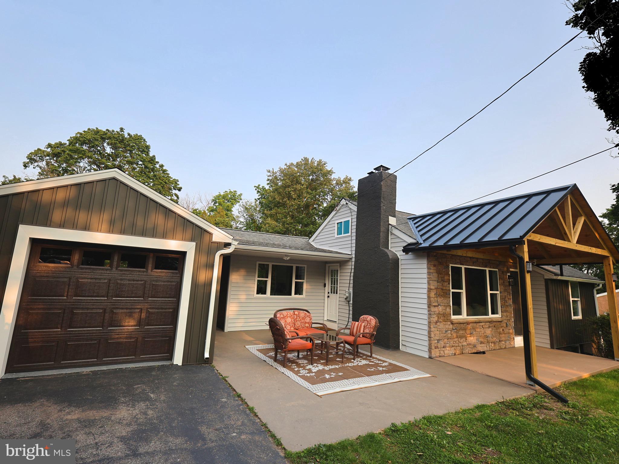 2913 EAGLEVILLE ROAD