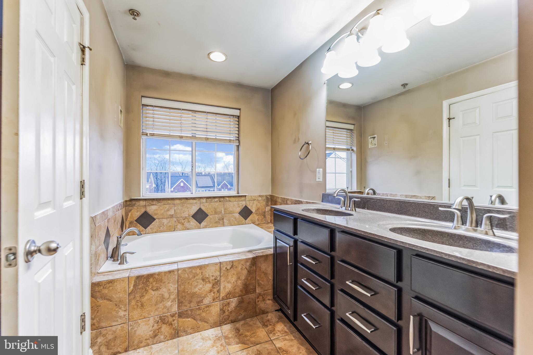 ESPLANADE AT RED RUN - Residential