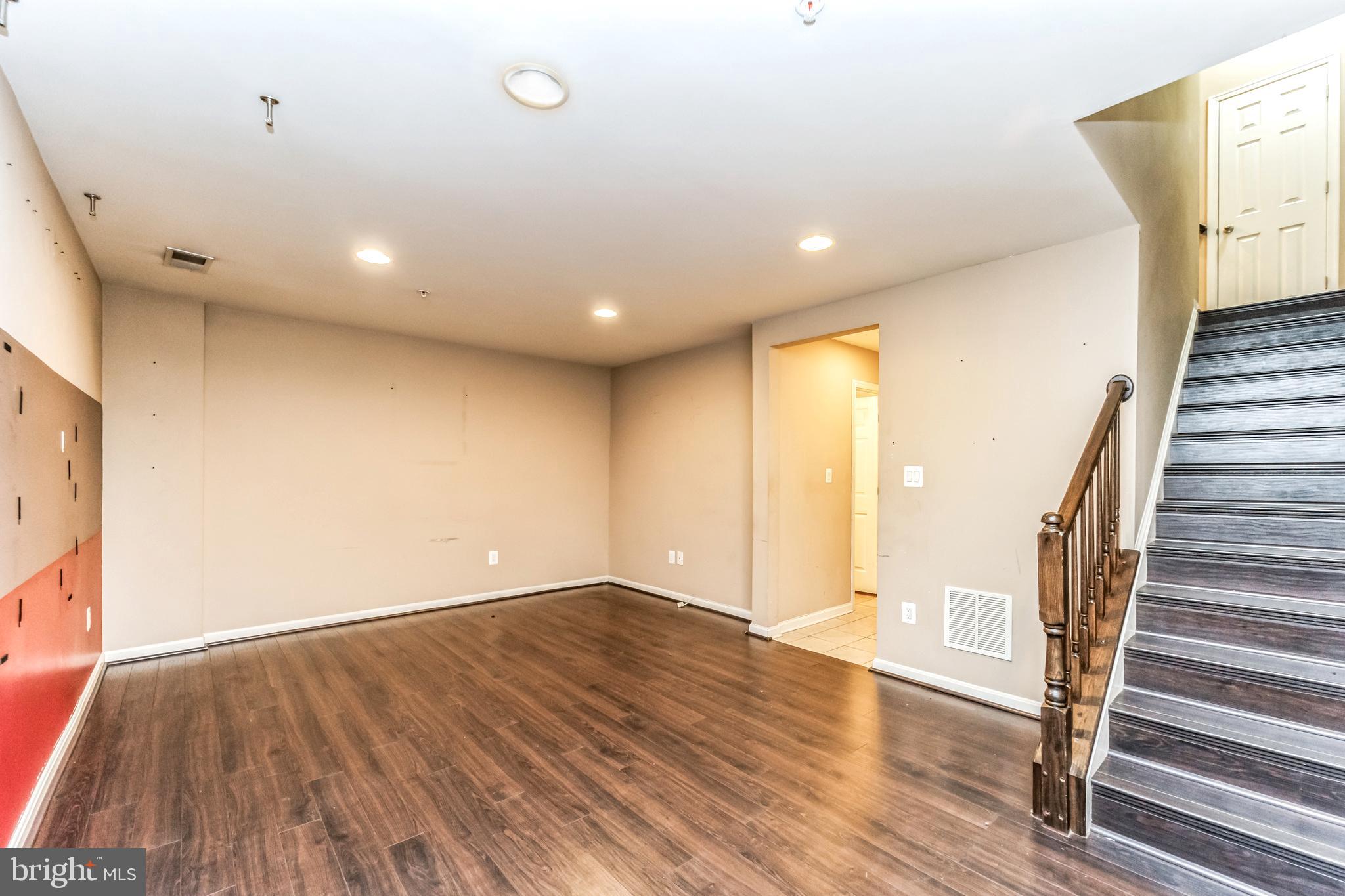 ESPLANADE AT RED RUN - Residential