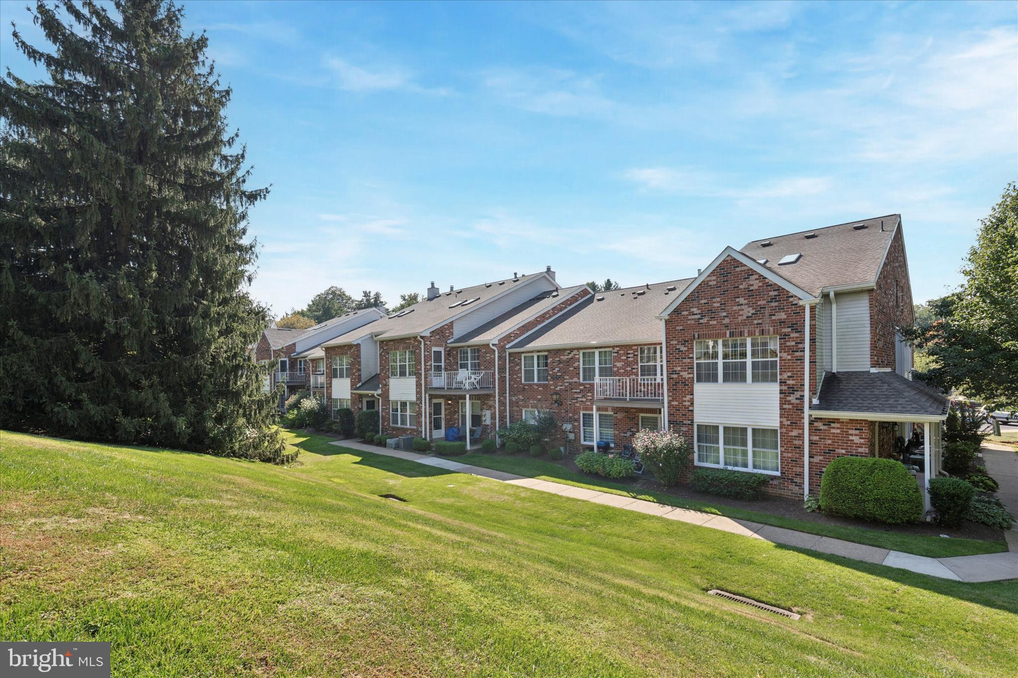 Welcome to the popular community of VALLEY GLEN!! LOCATION, LOCATION!! PRIVACY IS YOURS, ALONG WITH VIEWS OF THE WOODED GREENERY in this 1 BEDROOM + LOFT. Easy living lifestyle with vaulted ceilings provide a light & airy feel, accented by two skylights. Large windows throughout welcome the sunlight in! Step outside and relax on the deck and enjoy the green surroundings. Large living room/dining area, kitchen with gas cooking, microwave, stainless dishwasher. Main bedroom is spacious with two closets, full bathroom with tub/shower and dual shower heads. A floating staircase leads to the generously sized loft - ideal space for a guest room or office. Valley Glen provides beautifully maintained grounds, and a lovely swimming pool. Located in Abington Township, close to Alverthorpe Park with its walking trails, ball fields, tennis/basketball courts, playgrounds, 9-hole golf course, mini-golf, fishing lake and picnic pavilions. Minutes to shopping, dining spots, and local SEPTA lines. Schedule your appt now!