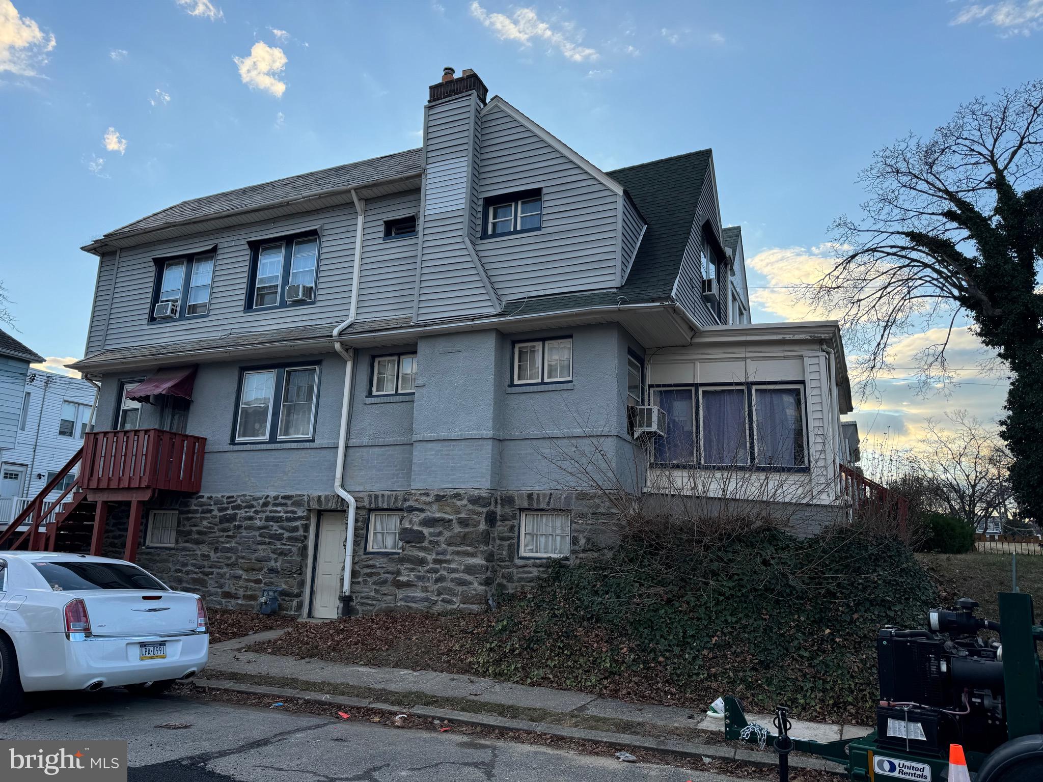 LANSDOWNE - Residential