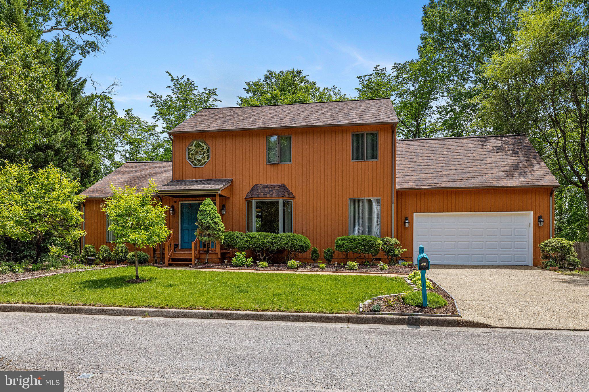 COLONIAL HEIGHTS - Residential