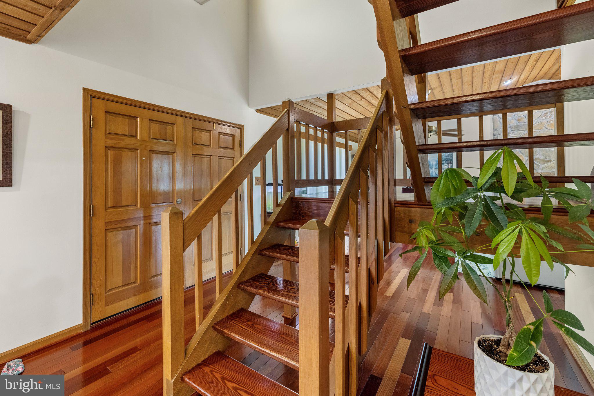 COLONIAL HEIGHTS - Residential