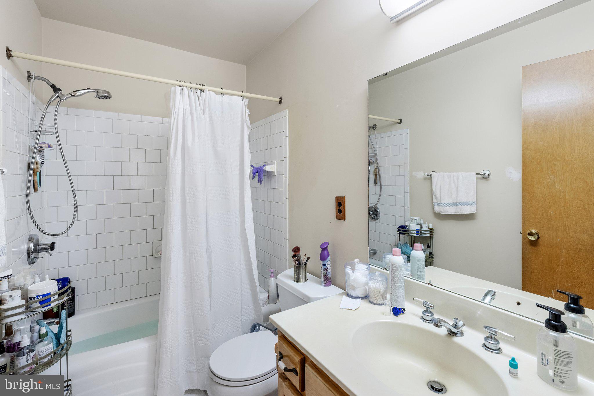 COLONIAL HEIGHTS - Residential