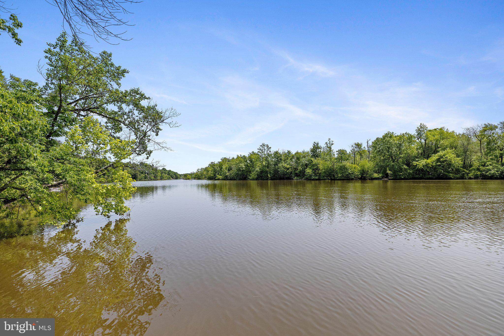 COLONIAL HEIGHTS - Residential