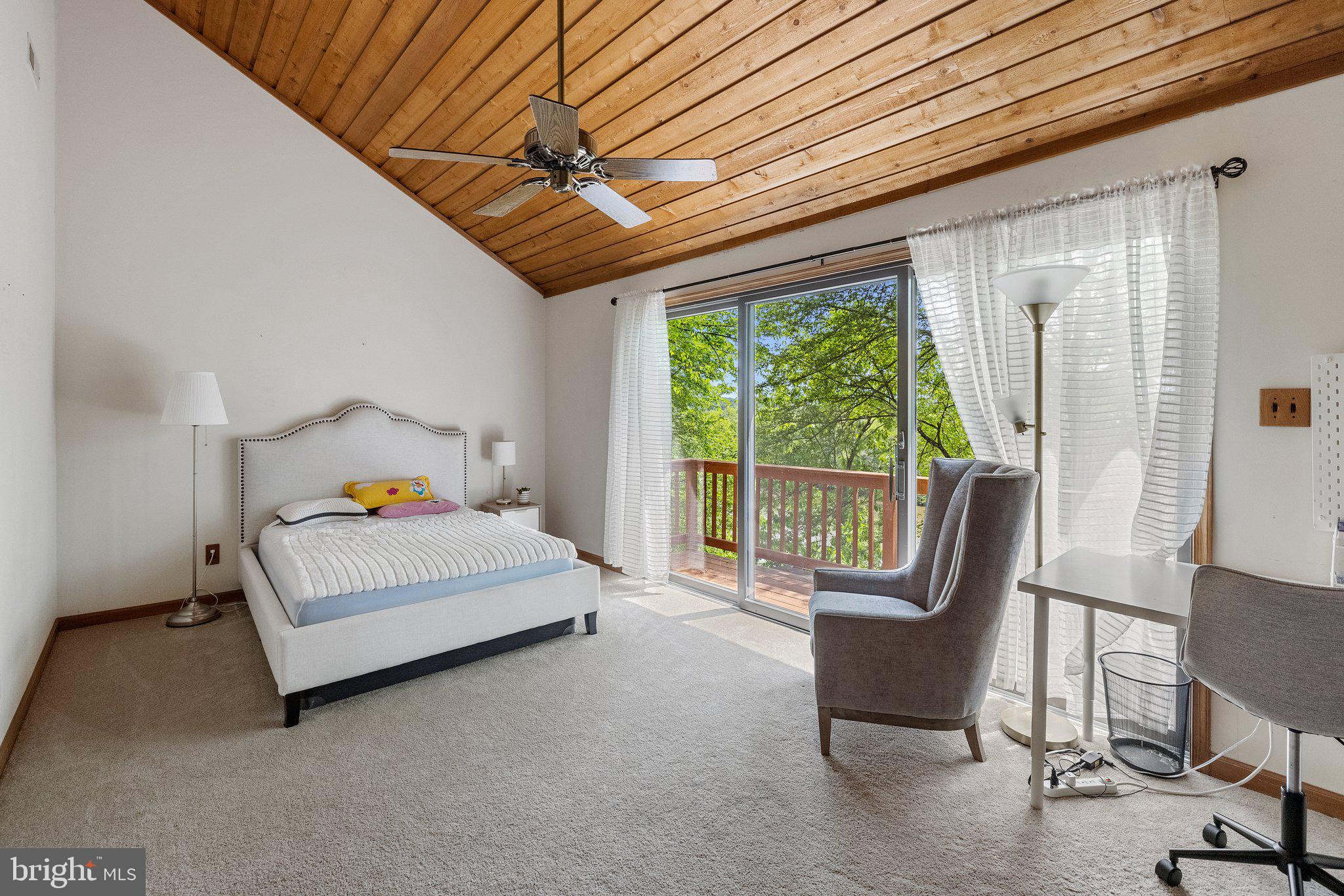 COLONIAL HEIGHTS - Residential