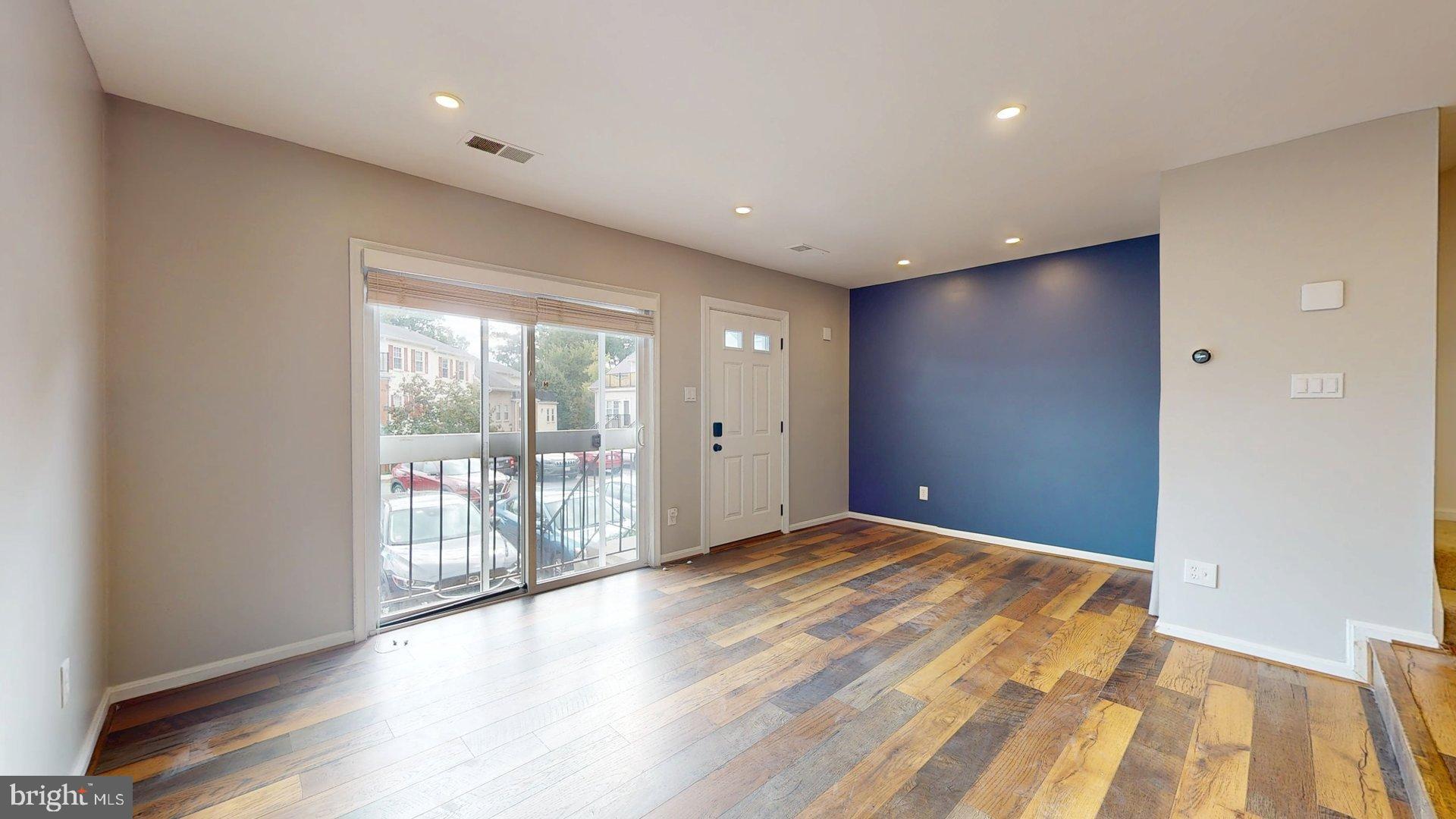 BEDFORD PARK - Residential Lease