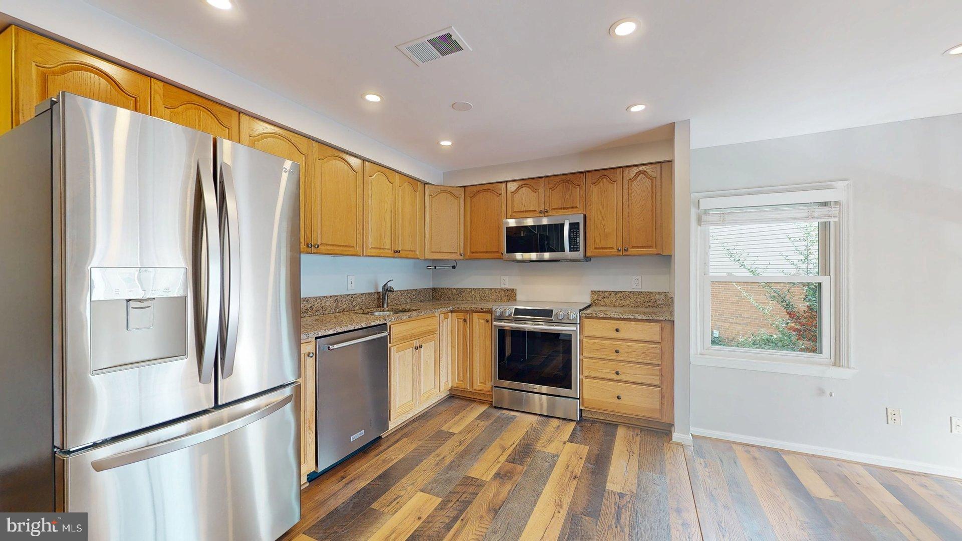 BEDFORD PARK - Residential Lease