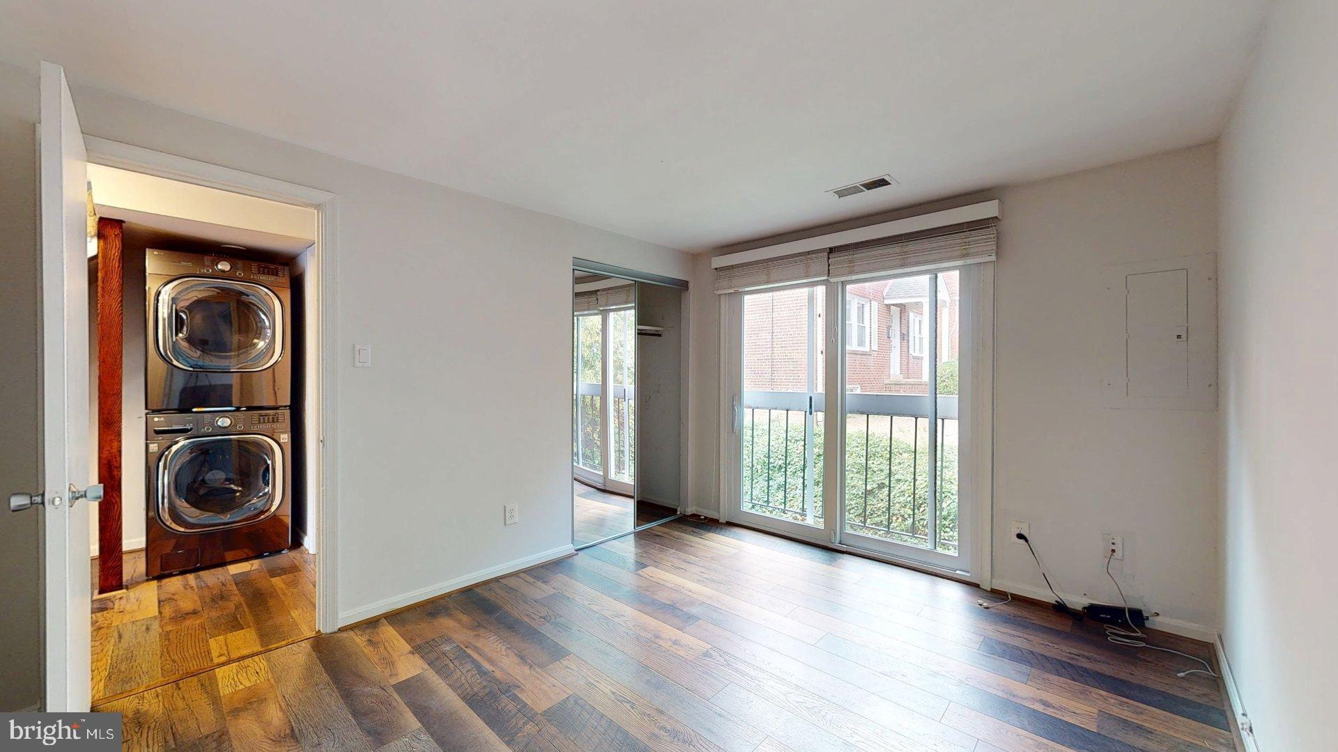 BEDFORD PARK - Residential Lease