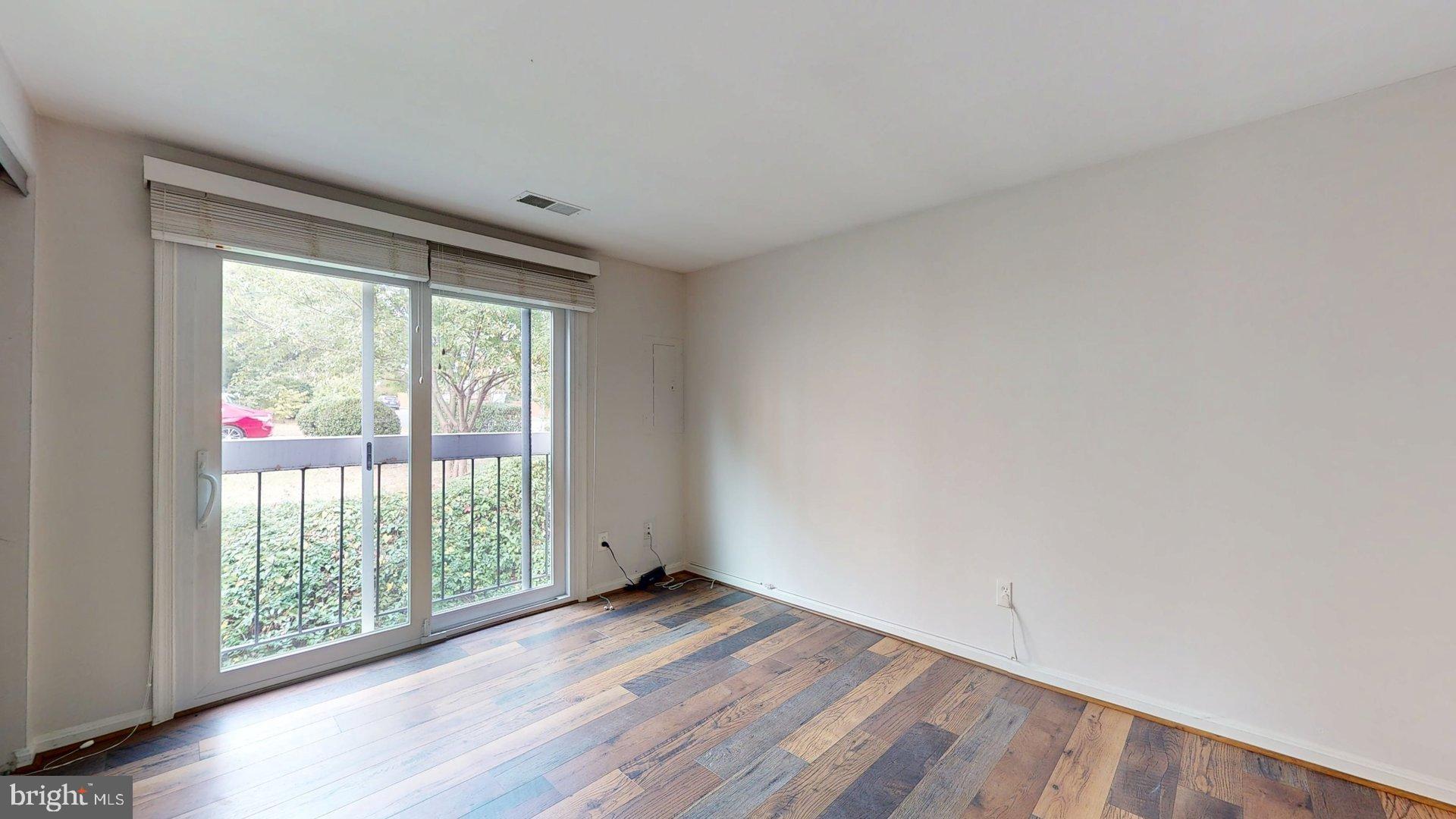 BEDFORD PARK - Residential Lease