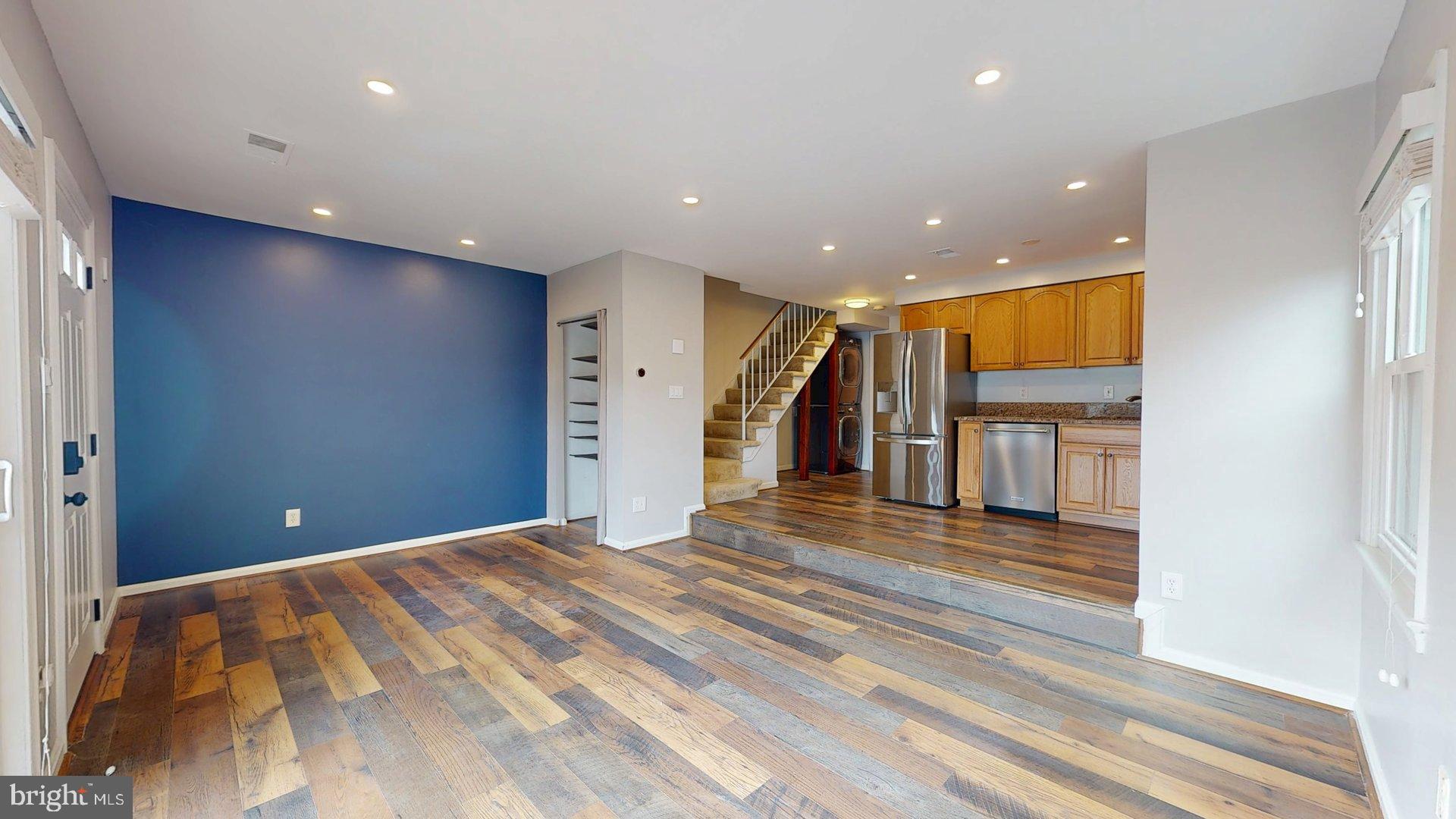 BEDFORD PARK - Residential Lease