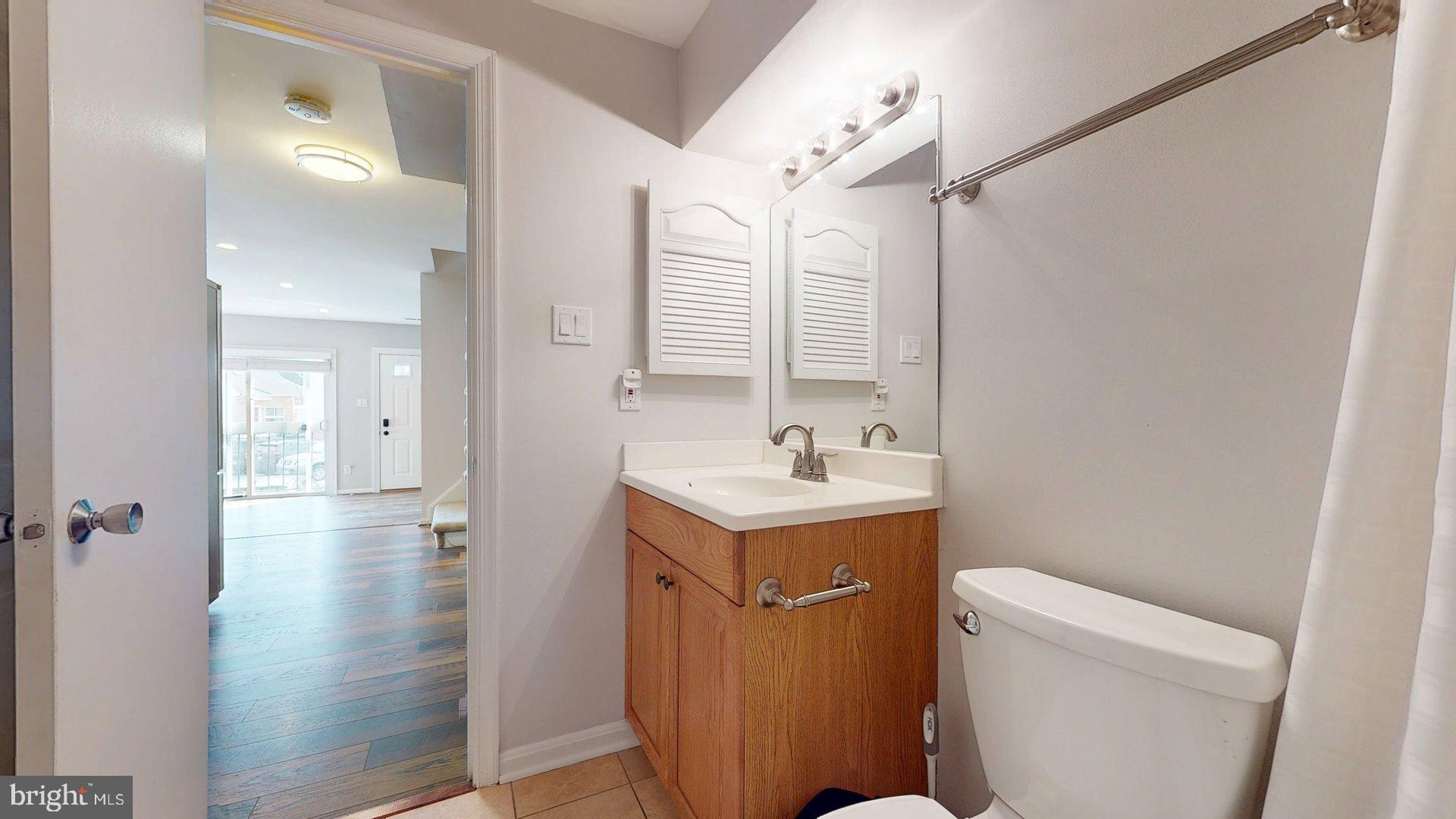 BEDFORD PARK - Residential Lease