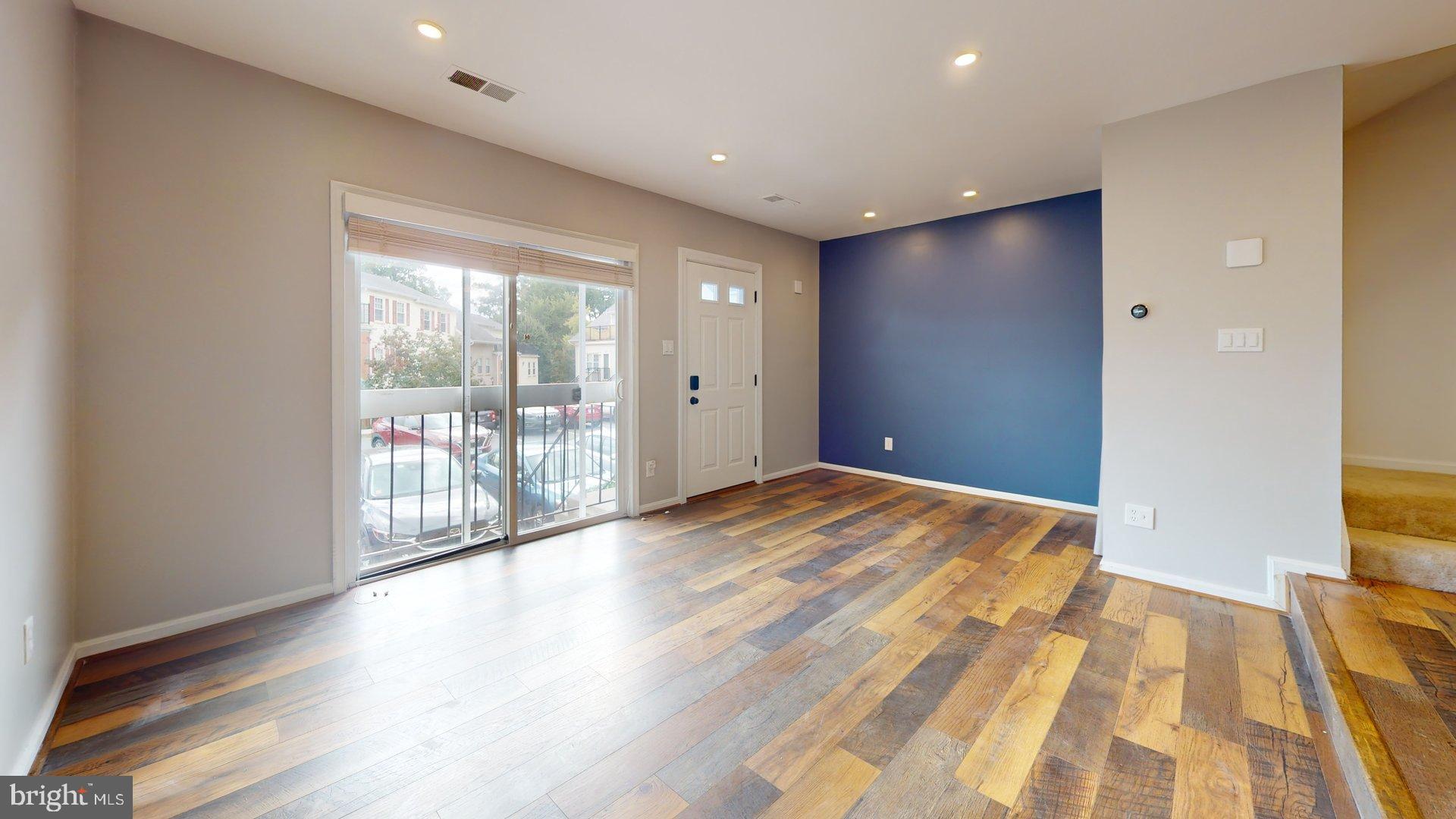 BEDFORD PARK - Residential Lease