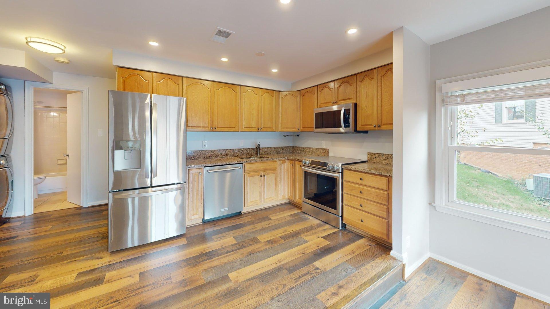 BEDFORD PARK - Residential Lease