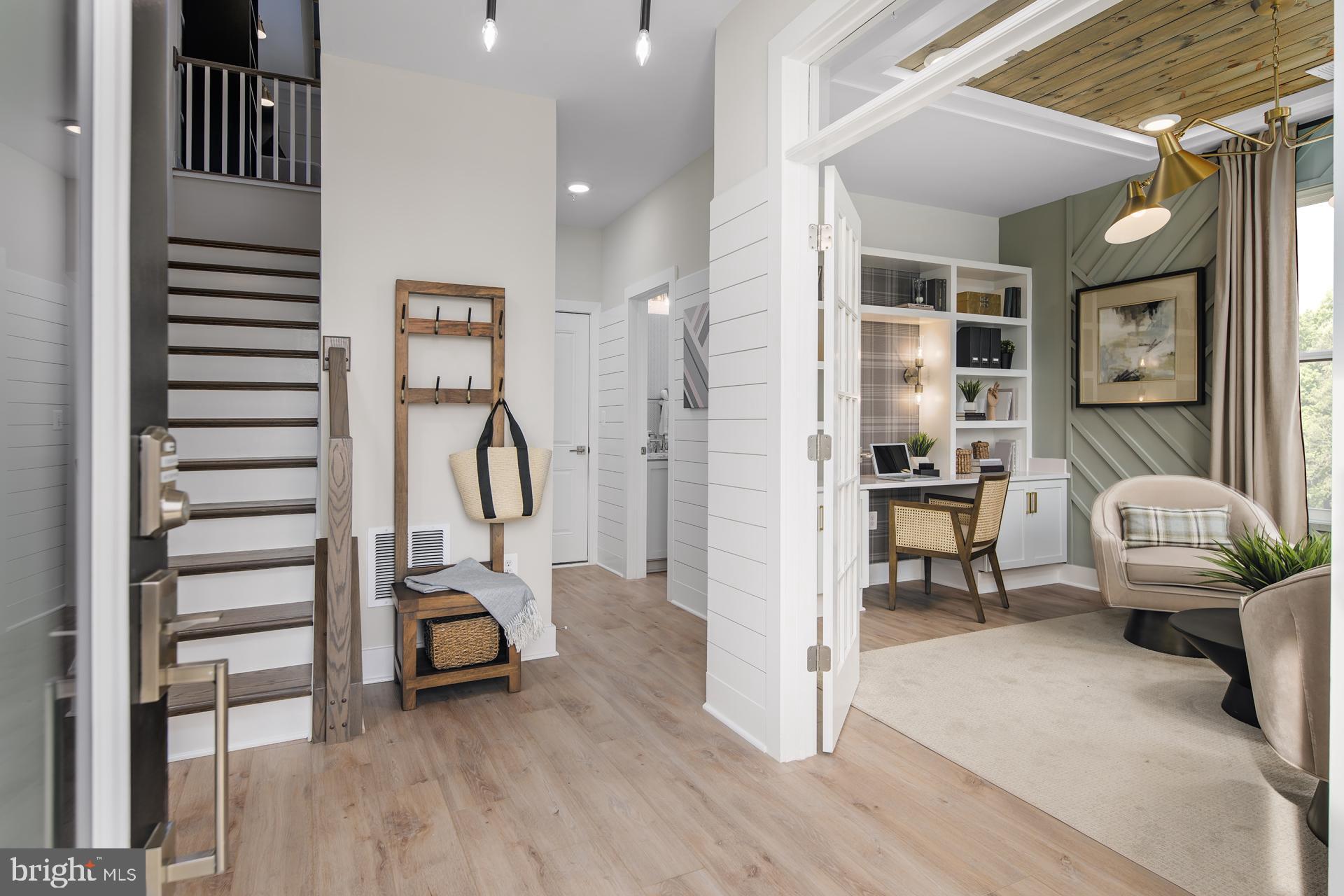 LOCKE LANDING - Residential