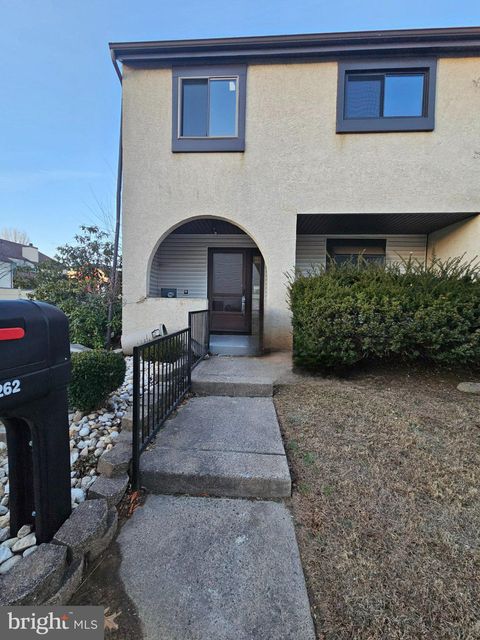 Townhouse For Rent - 262 Clinton Court<br/> HOLLAND, PA 18966