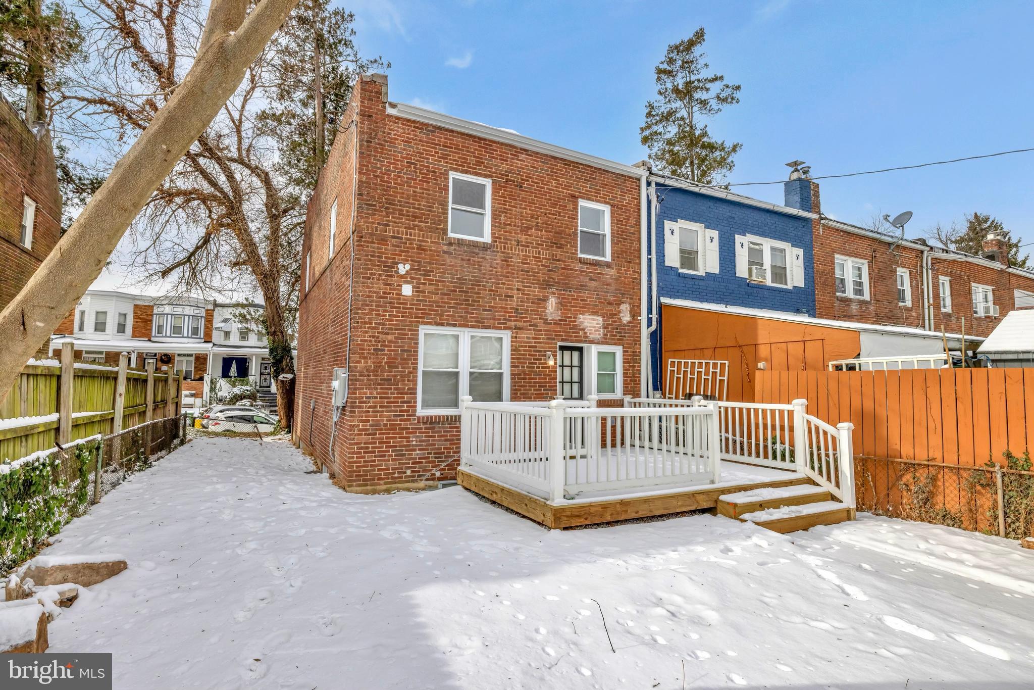 GREENSPRING - Residential