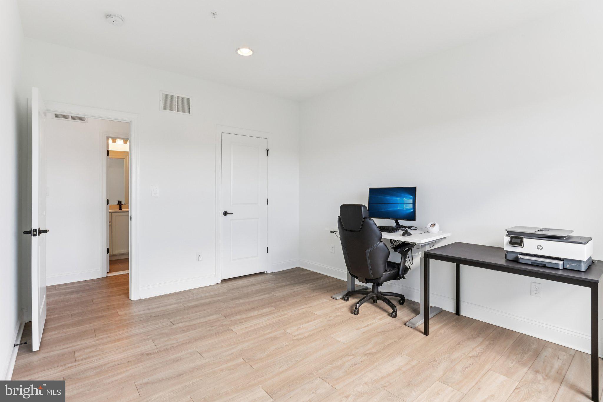 GROVE VALLEY FARM - Residential