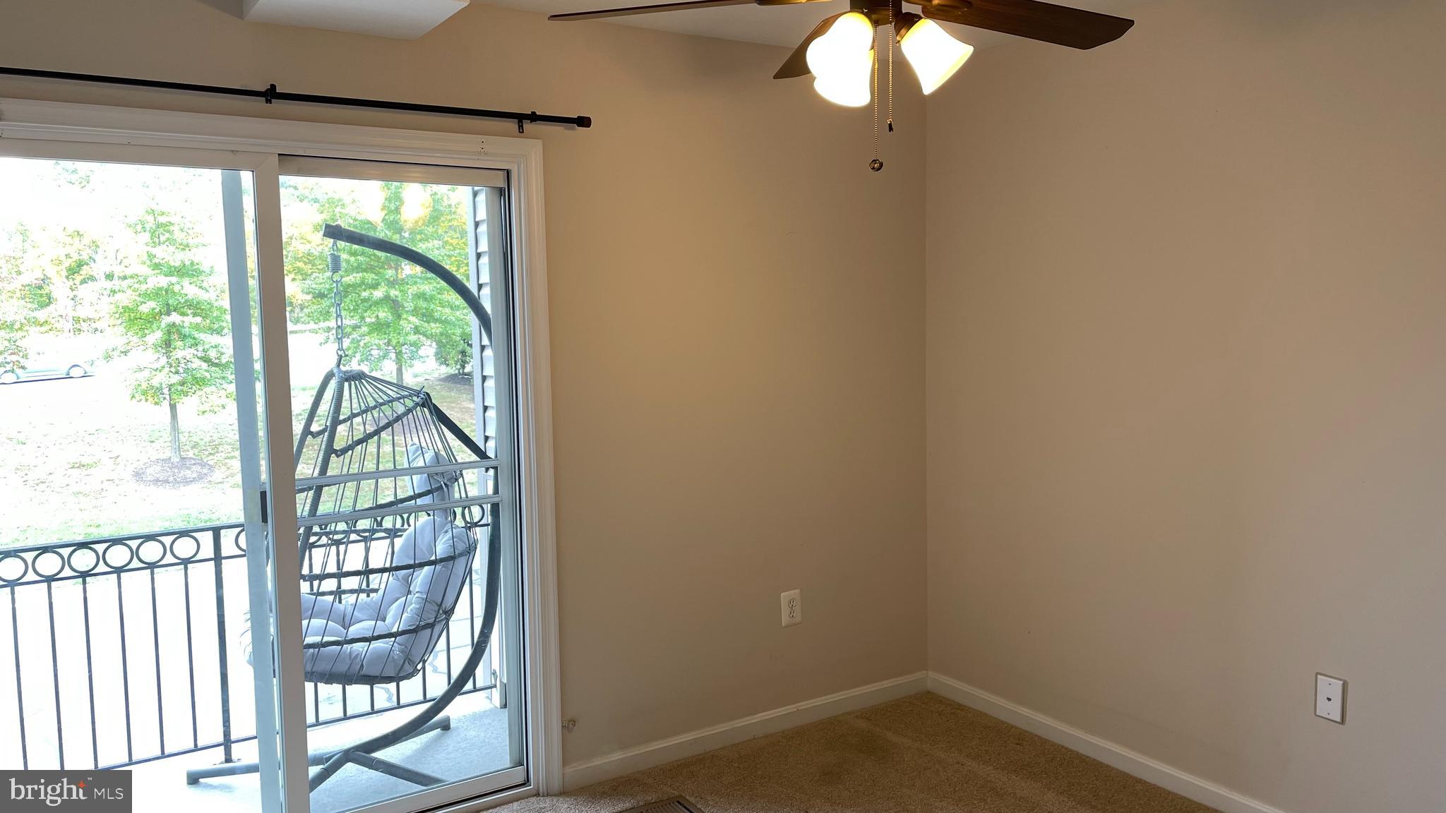 POWELLS RUN VILLAGE COND - Residential Lease