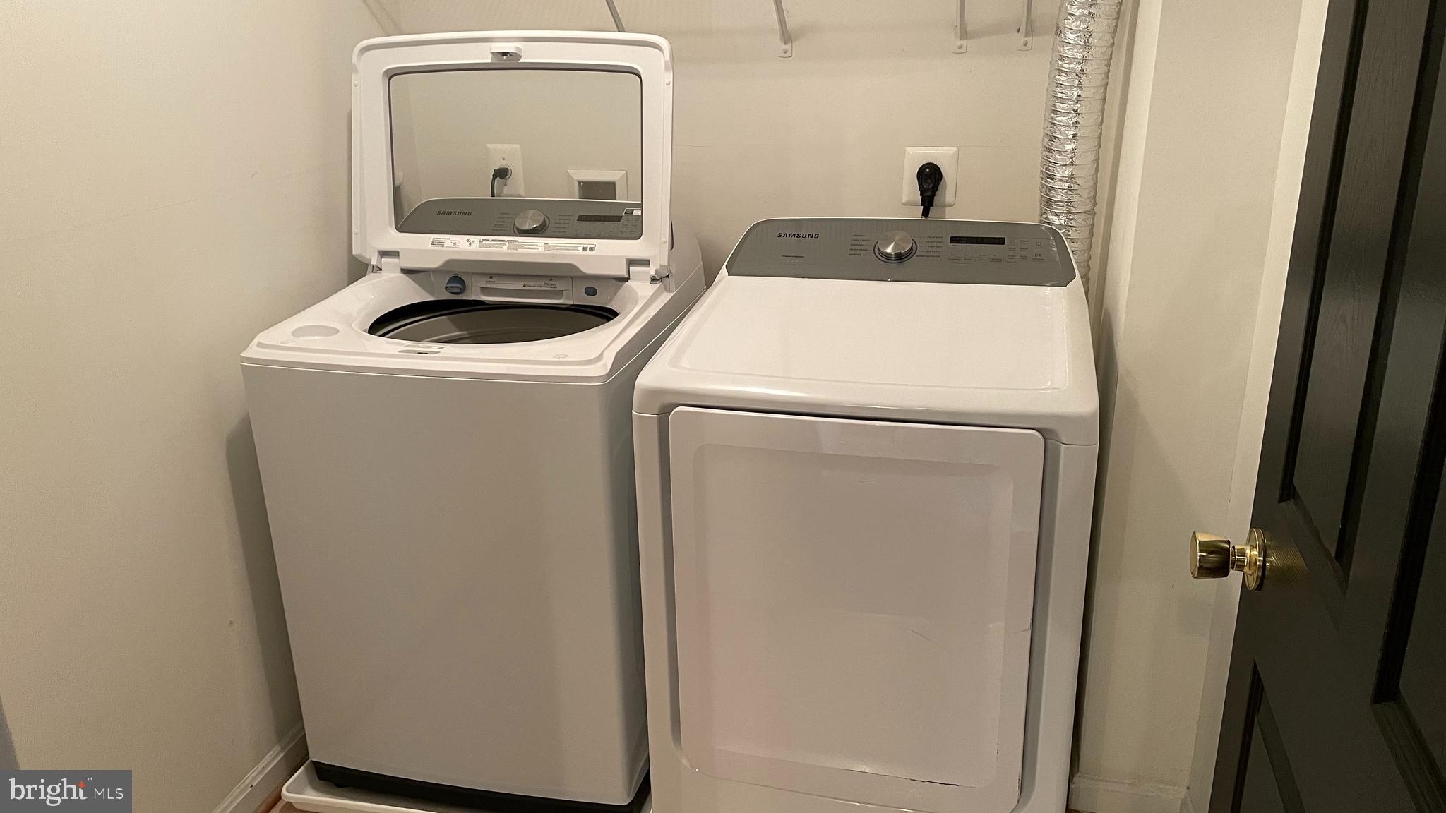 POWELLS RUN VILLAGE COND - Residential Lease