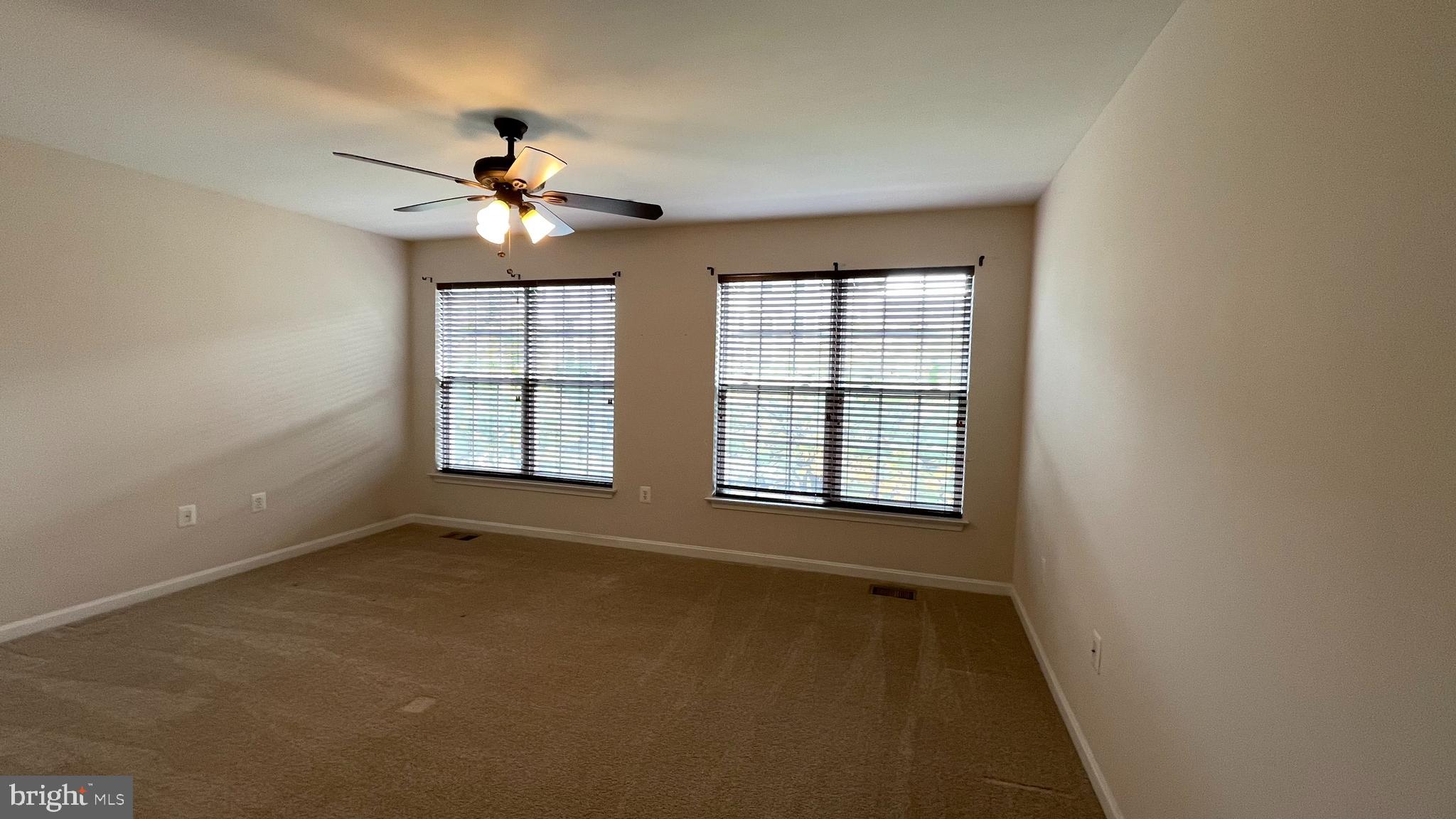 POWELLS RUN VILLAGE COND - Residential Lease