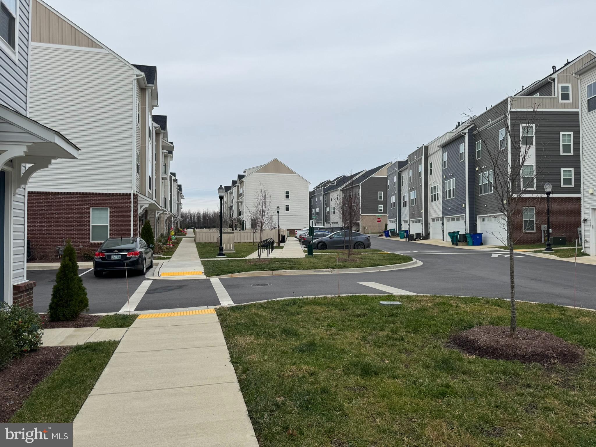 TOWNS AT MARKET COMMONS - Residential Lease
