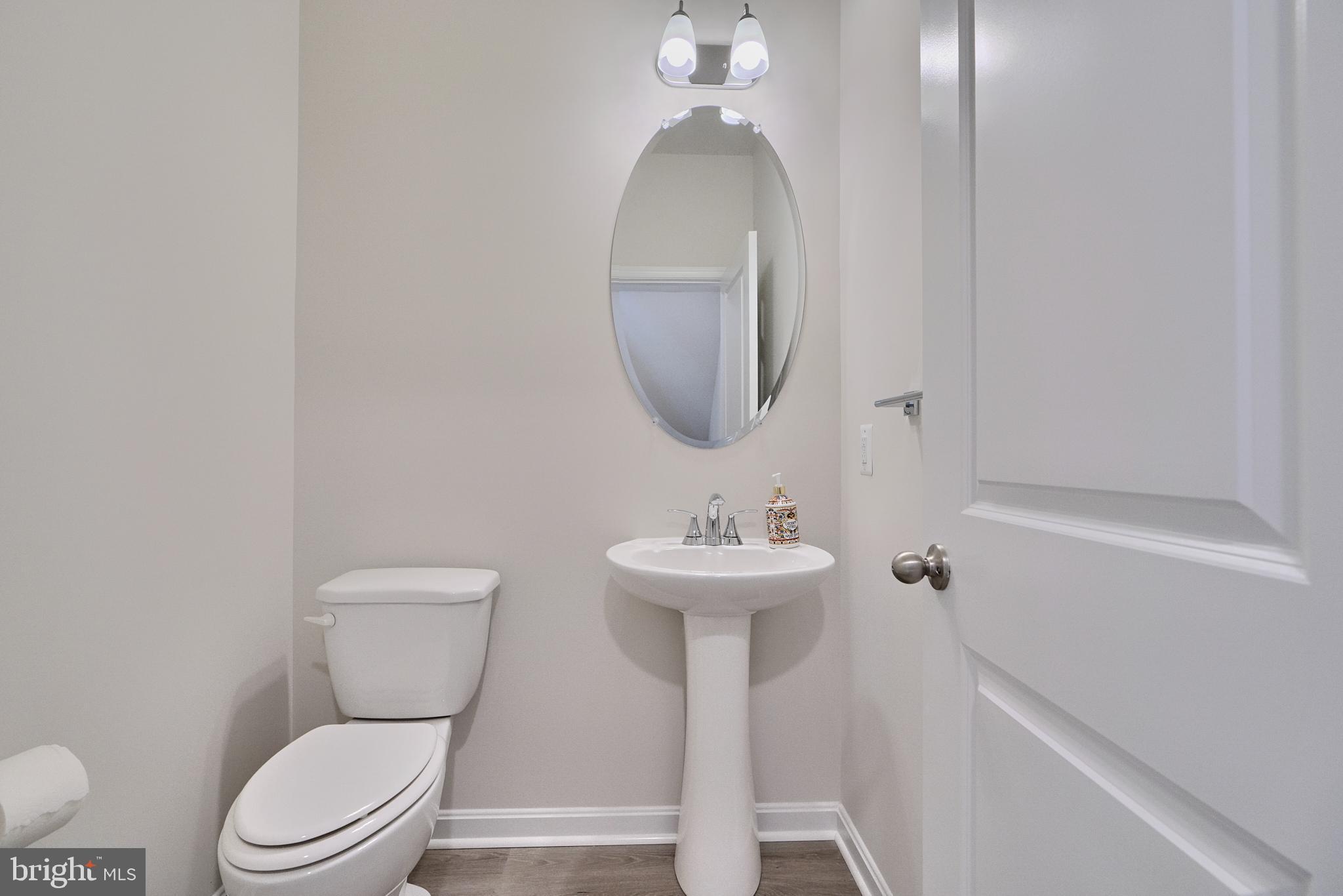 TOWNS AT MARKET COMMONS - Residential Lease