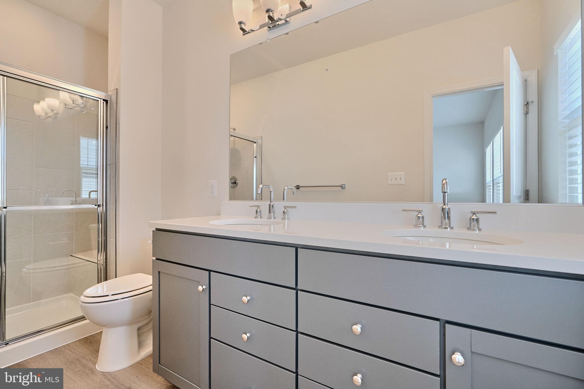 TOWNS AT MARKET COMMONS - Residential Lease